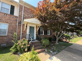 63 Charles Parish Dr, Poquoson, VA 23662