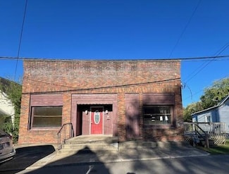 33 Sycamore St, Crooksville, OH 43731