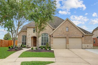 3803 Dover Bluff Ln, Sugar Land, TX 77479