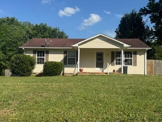 57 White Oak Dr, Leoma, TN 38468
