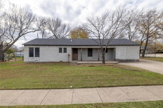 4800 Monna St, Haltom City, TX 76117