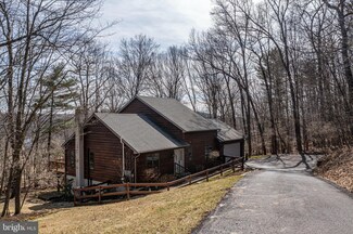 66 Cedar Ridge Dr, Port Matilda, PA 16870