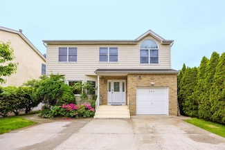 247 Marcus Ave, New Hyde Park, NY 11040
