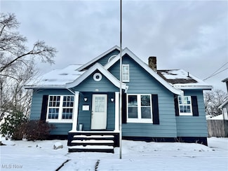 567 Hazelwood Ave SE, Warren, OH 44483