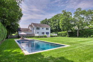 39595 Main Rd, Orient, NY 11957