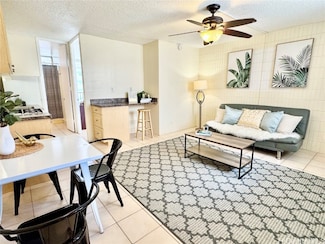 1911 Kalakaua Ave Unit 502, Honolulu, HI 96815