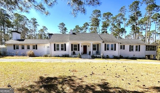 625 N Main St, Swainsboro, GA 30401