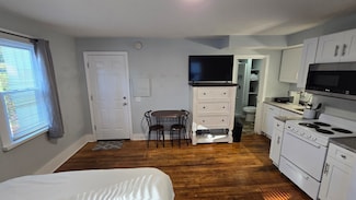 579 State St Unit 2, Portsmouth, NH 03801