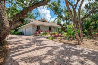 1224 S View Dr, Sarasota, FL 34242