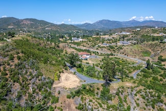 15691 Old Stage Coach Rd, Redding, CA 96001