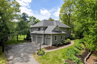 27 Bowker Dr, Sudbury, MA 01776
