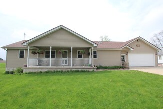 4275 E 2175th Rd, Sheridan, IL 60551