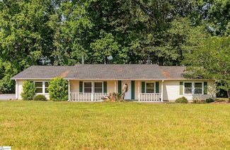 113 Commodore Dr, Duncan, SC 29334