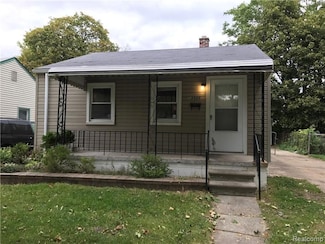 18989 Washtenaw St, Harper Woods, MI 48225