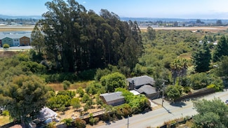 222 Manfre Rd, Watsonville, CA 95076