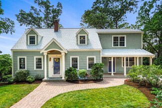 166 Hillcrest Rd, Needham, MA 02492