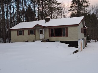 217 Brenda Rd, North Clarendon, VT 05759