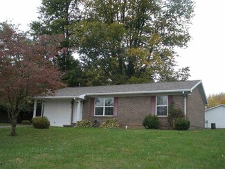 206 S 3rd St, Owensville, IN 47665