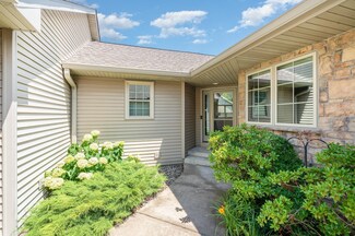 5593 129th Dr N, Hugo, MN 55038