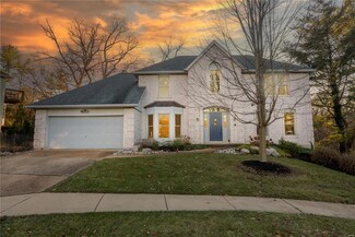 2910 Bayberry Ridge Dr, Saint Louis, MO 63129