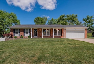 103 Morewood Dr, Ballwin, MO 63011