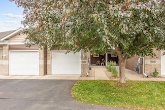 6024 Creekview Ln N, Brooklyn Park, MN 55443