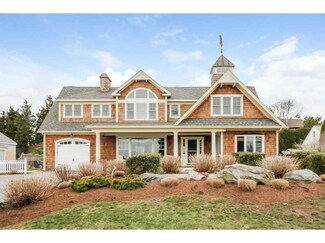 19 Seaview Ave, Jamestown, RI 02835