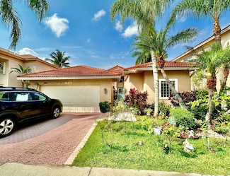 16271 La Costa Dr, Weston, FL 33326
