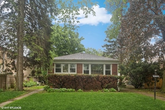 1017 Dodge Ave, Evanston, IL 60202