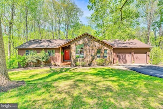 24 Scrivner Dr, Friendship, MD 20758