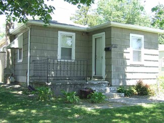 2715 Clara Ave, Fort Wayne, IN 46805