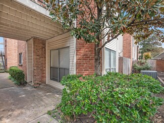 10179 Oakberry St, Houston, TX 77042