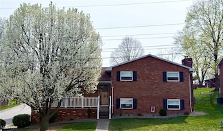 1800 S Hills Dr, Parkersburg, WV 26101