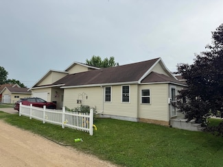 427 Alleghany Ave, Wabasha, MN 55981