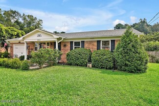 5013 Ilex Dr, Wilmington, NC 28412