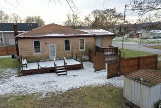 437 Frank St, Barberton, OH 44203