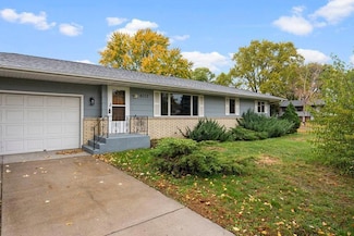 8033 Georgia Ave N, Brooklyn Park, MN 55445