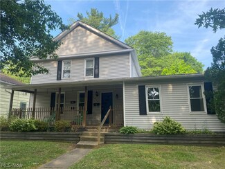 2040 4th St, Cuyahoga Falls, OH 44221