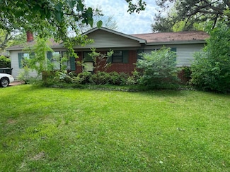 1522 Phillips Ct SW, Decatur, AL 35601