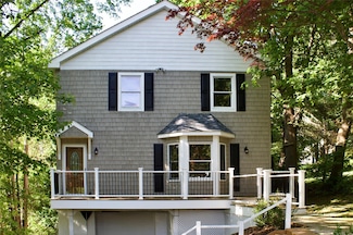 34 Crosby Ave, Brewster, NY 10509
