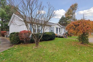 1493 Mason Rd, Howell, MI 48843