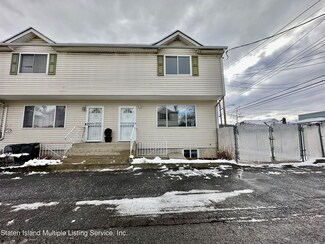 16 Cecil Ct, Staten Island, NY 10303