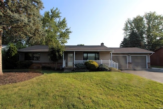 142 Crestview Dr, Rossville, IN 46065