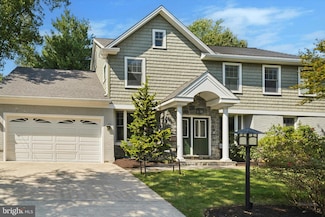 146 Sutton Rd, Ardmore, PA 19003