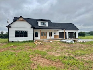 649 Girkin Rd, Bowling Green, KY 42101