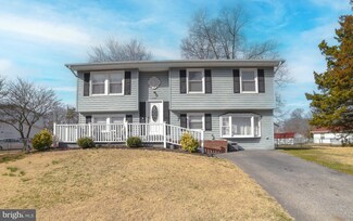 1102 Cornell Ln, Waldorf, MD 20602