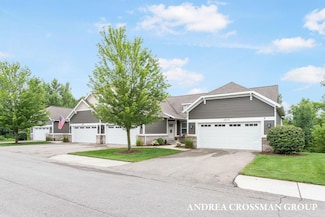 10115 S Crossroads Cir SE, Caledonia, MI 49316