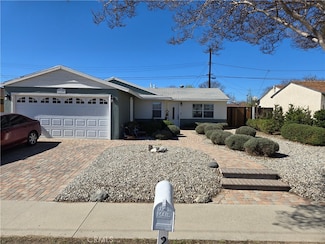 2149 Clover St, Simi Valley, CA 93065