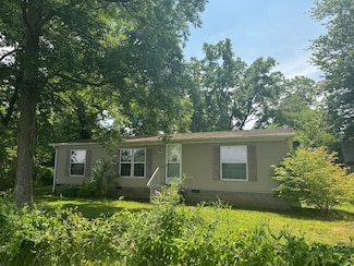 605 12th St, Grandview, IN 47615