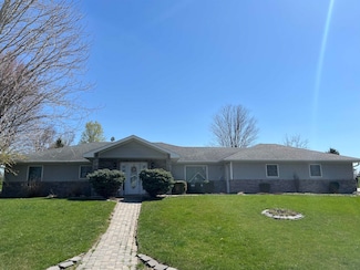 201 W 10th St, Tilden, NE 68781